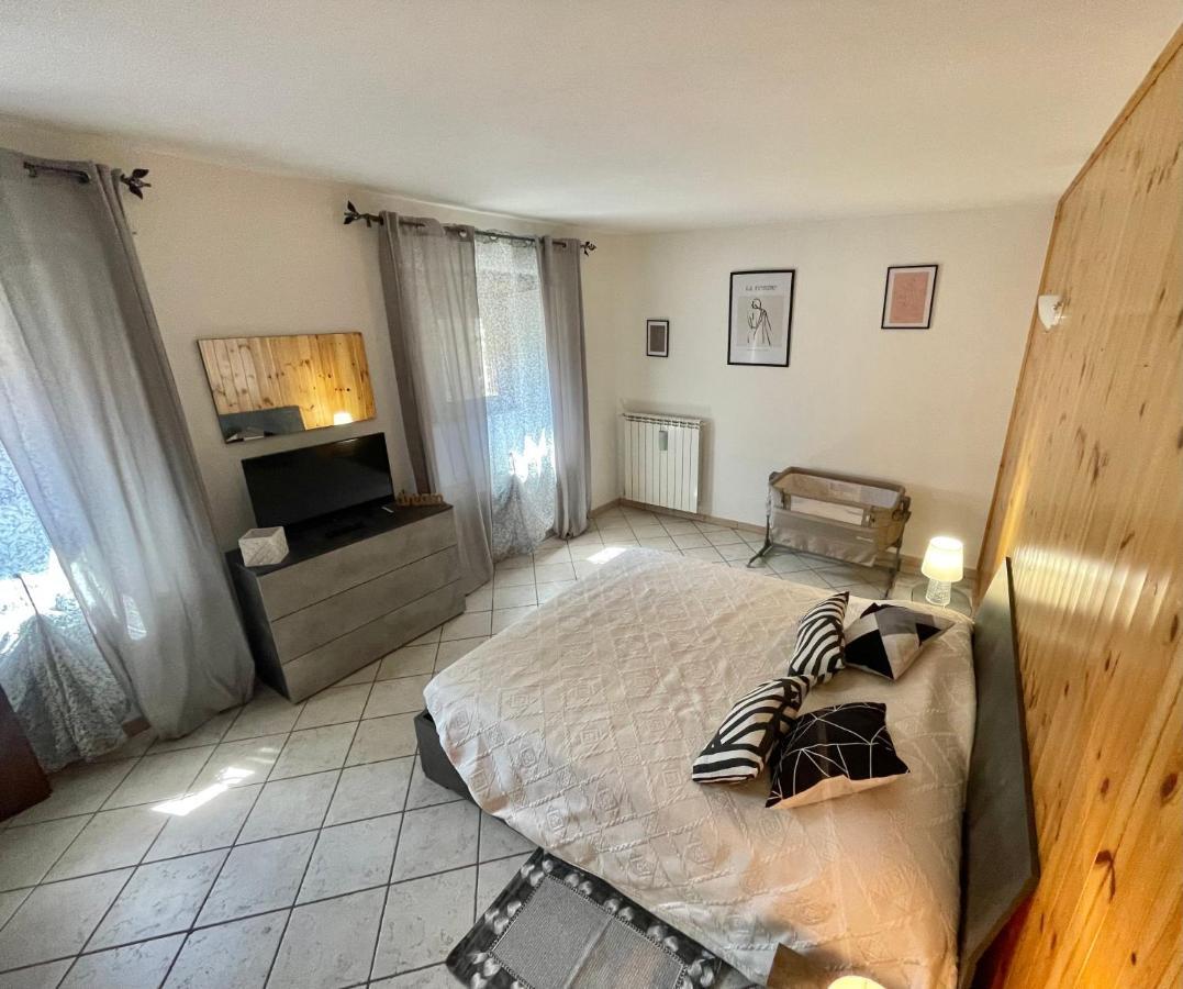 La Torre Apartment Arnad Bagian luar foto