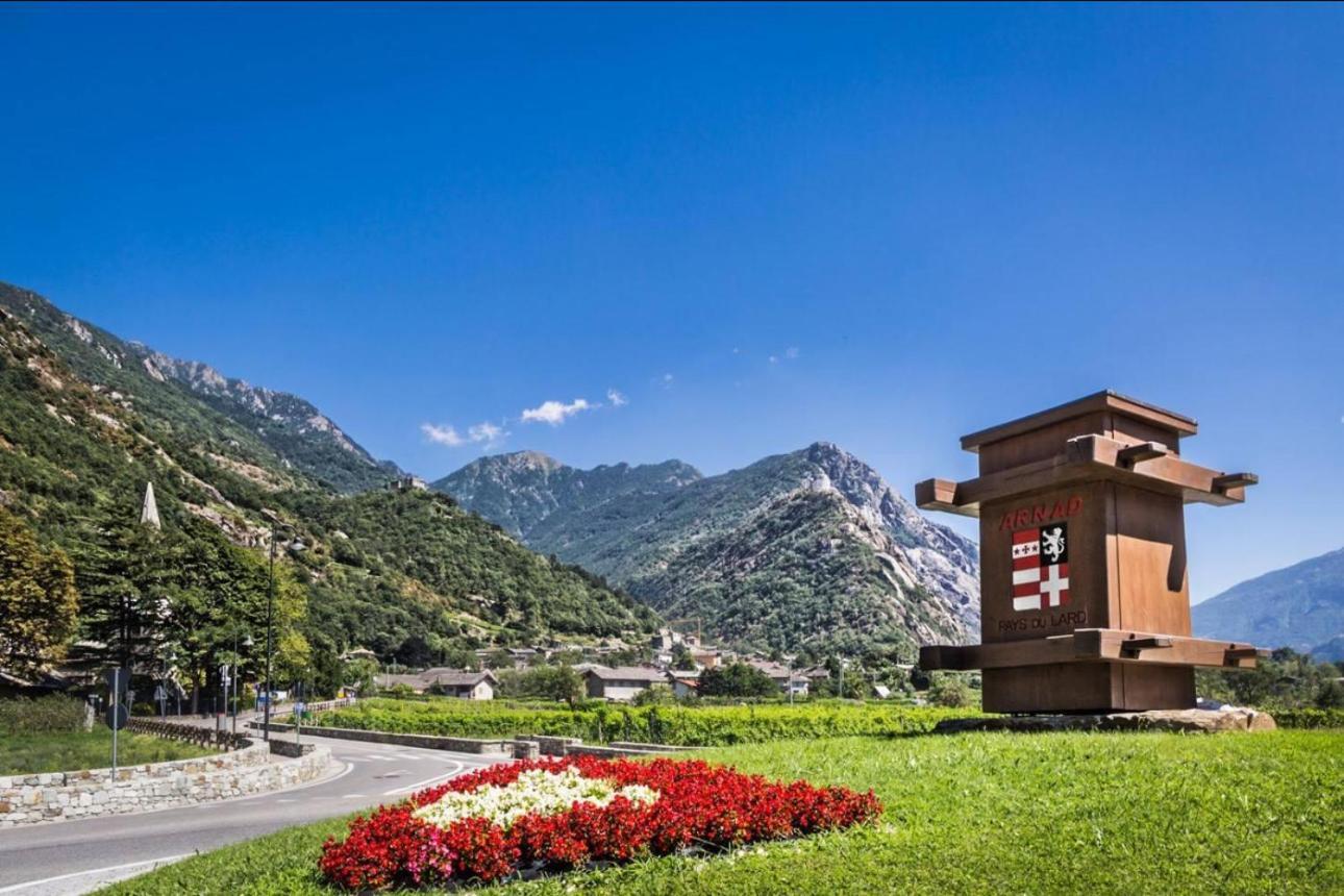 La Torre Apartment Arnad Bagian luar foto